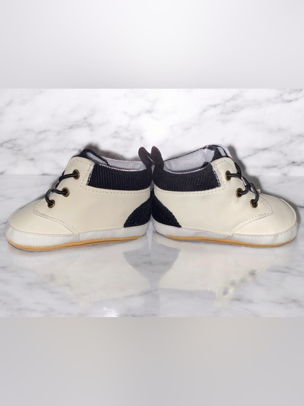 Valen Sina Baby Pre-Walker Sneakers White High Tops Size 19 Infant 3.5 NWT